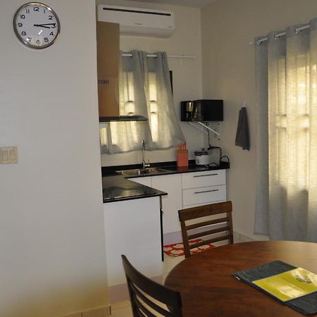 Riando Appartement Rainville Paramaribo Room photo